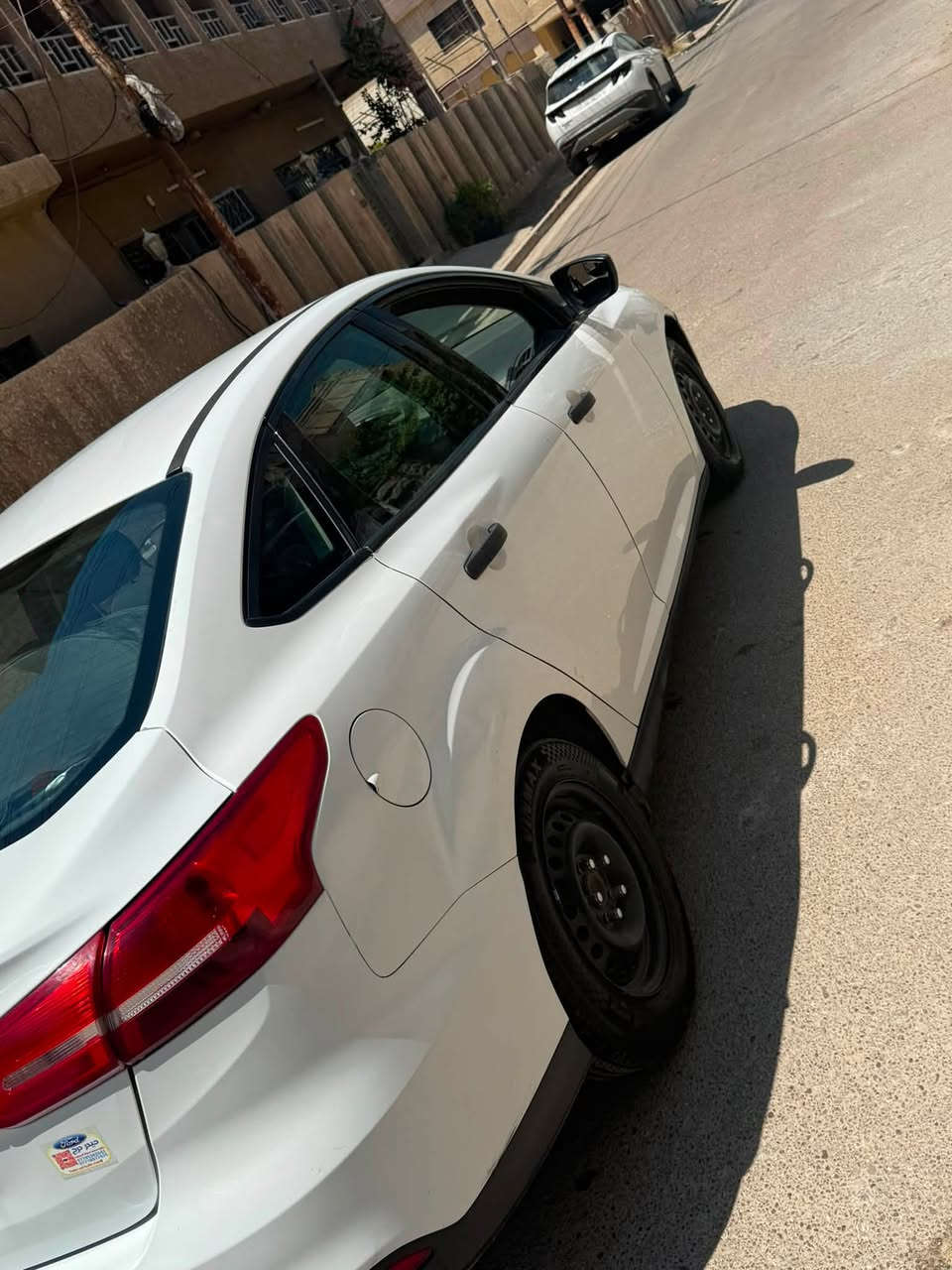 فورد فوكس موديل2018.  محرك 2000 بيه 3 قطع صبغ بيه مكانين بارد سياره مكينه وكير مكفولات تخم تايرات جديد والسعر 65 قفله من الأخير مكاني بغداد سيدية رقم ***********
