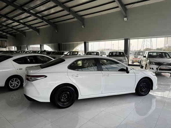 السلام وعليكم
كامري ٢٠٢٠ خليجي

ماشيه ٣٢ الف حقيقي

بدون صبغ بدون تبديل

بيها فقط بارد بالجاملغ الخلفي على كد شبر

عنوان السيارة قضاء كلار

215 وبيها مجال قليل

***********
