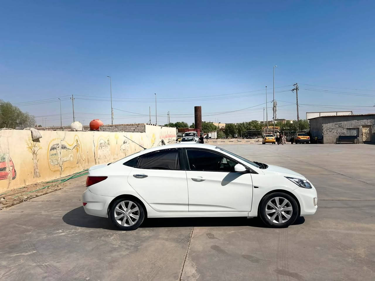 اكسنت 2014 مكينه 1600 بيه رشات صبغ  مكاني ديوانيه سعره 68  //***********

