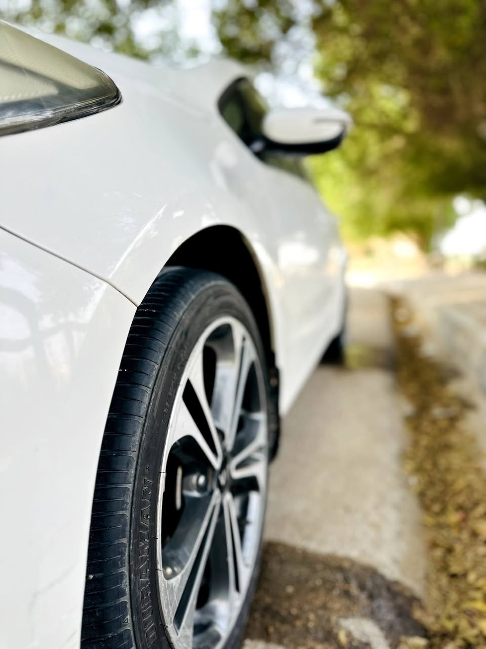 السلام عليكم سياره نوع سيراتو رقم اربيل  مديل2014 خلجيه مكفوله كير مكينه حداد  تبريد مكينه 1600  السعر115 وبيها مجال بسيط  العنوان النجف رقم الهاتف ***********
