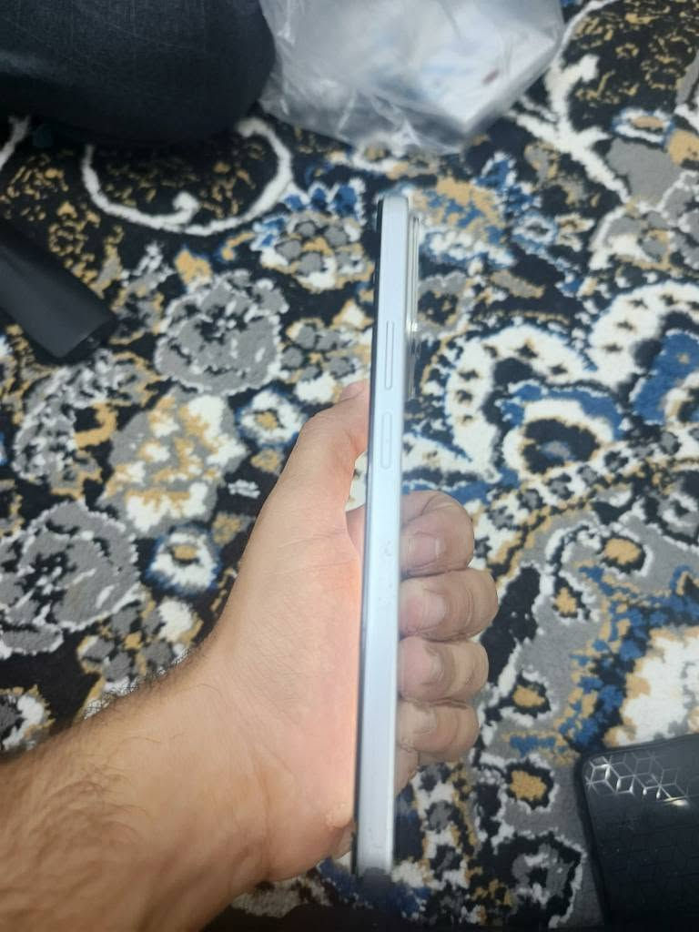 Honor x7c بۆفرۆشتن
256gb
کارتۆنو شەحنی خۆی لەگەڵە
پاتری6000
ڕام8
دوو سیم
نەکراوەتەوە
کامێرای 108mp
سناپ دراگۆنی 685
زۆر پاک و بێکێشەیە 
سعری  210هەزار
*********** السليمانية, العراق
