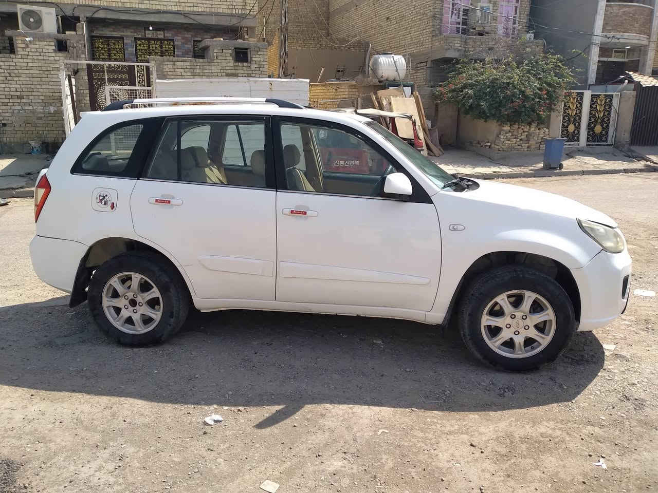 السلام عليكم شيري تيكو موديل 2013 نظيفه وجاهزة مابيها اي نقص فقط صبغ هلالات وجوه تريشه خياس ومصلحه
 عارضها ب 57 وبيها مجال مكانها بغداد حي اور رقم تلفون *********** اعتذر مامتواجد فيس
