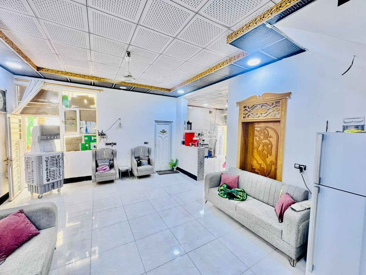 يالله بيت البيع المساحه 200متر حي النداء مجمع بيتي الثاني قريب على مجمع السطان شارع 12 شغل جناي السعر خاص ***********وتساب وتصال
