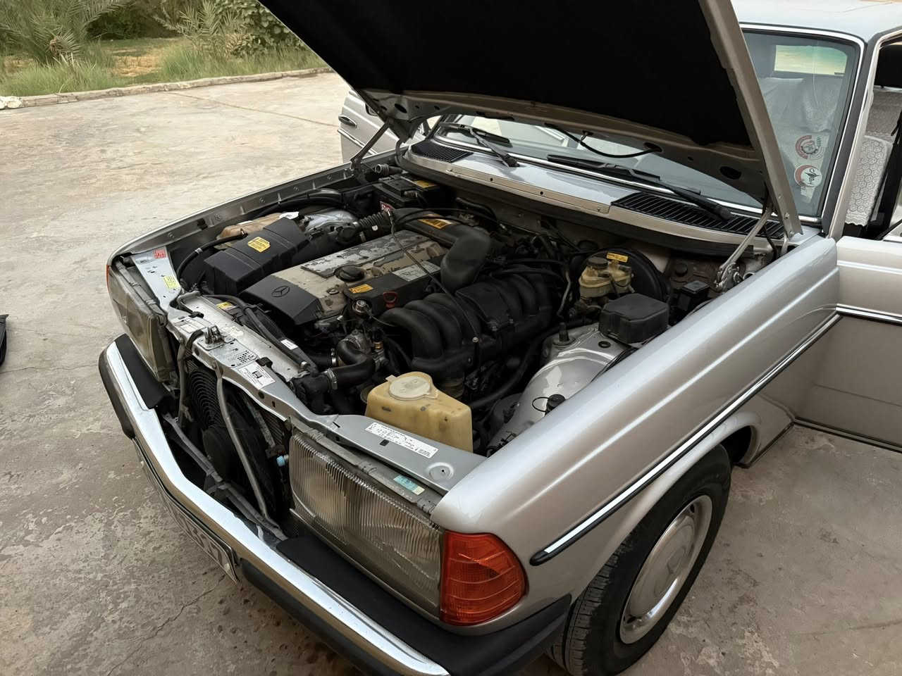 مارسيدس مروري ابو جحيل اللبيع سياره جديده رقم بغداد بسمي ***********
