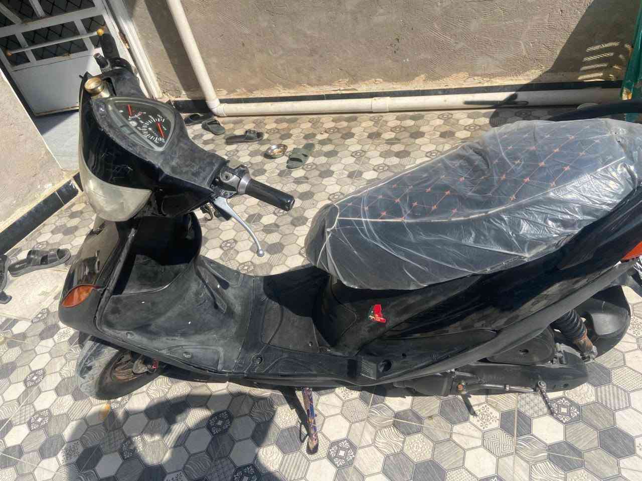 سلام عليكم للبيع او مراوس بسكنس جبلي ماكس عدله مكينه 49بلادي مامفتوحه دراجه نضيفه  شلعه معدل خير من الله السعر خاص***********

