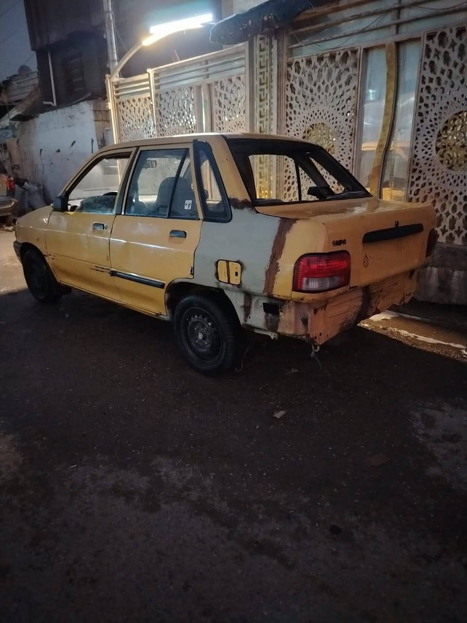 سلام عليكم سايبا 12 بيهه ضربه الجاملغ الخلفي معمر بعده مامصبوغ مكينه وكير مكفولات شواصي معمرات مصفره هيئه وغرمات ارقام انكليزي تحويل ثاني يوم بكاني بغداد الكماليه سعر 26وبيهه مجال ***********
