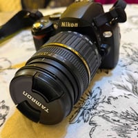 نيكون • Nikon D40x • كاميرا نيكون • عدسة 18-200 • كاميرا احترافية • ني...