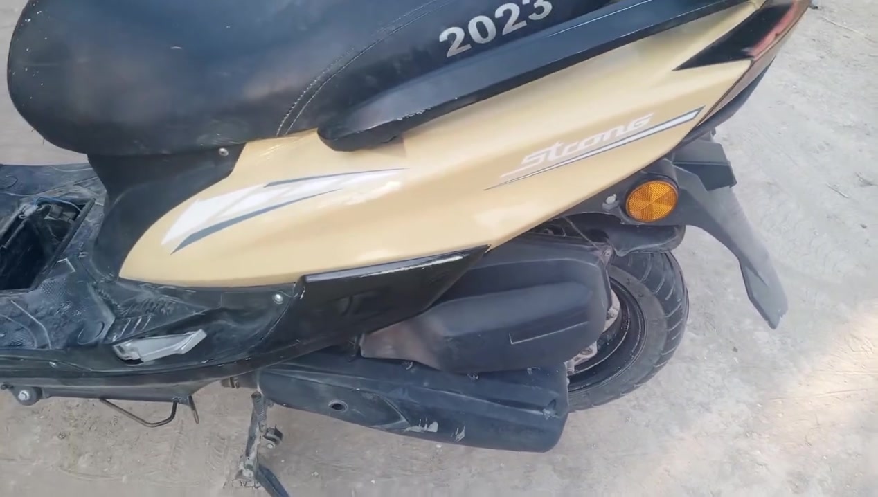 دراجه سكنس سترونك للبيع عوزه بس باتري
السعر 250وبيه مجال 

العنوان الديوانيه سومر قرب مزار فضل بن العباس


**إذا كنت صاحب هذا الإعلان وتريد حذفه لأي سبب، رجاءا أرسل رسالة إلى الدعم الفني**