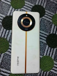 ريلمي ١١ برو 5G • ٢٥٦ • رام ١٦