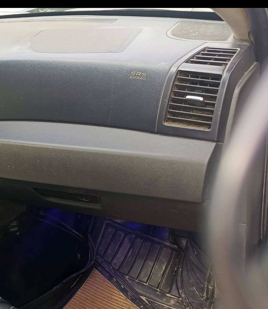 جيب شيروكي فول لمتد 2010 
كشنات جلد 
فتحة سلايد 
شاشة لمس بلادي اصلي 
وكامرا بلادي شغالة ايضا 
سستم صوت 
جاهزة محرك جديد شرط الفحص والكير ممتاز 
جاهزة محرك كير تبريد شغال فعلا ثلج وحدادة  صدر  جيدة جدا بنسبة 80% 
رقم بصرة دولي انكليزي بسمي مكاني بغداد الطالبية 
ضرر بنيد مبدل  والصبغ جاملغين يعني فقط البجم والسونار مرفق جديد 
السعر 93 بيهة مجال للتقدير اذا تجي واشوفك  شراي جاد 
***********
