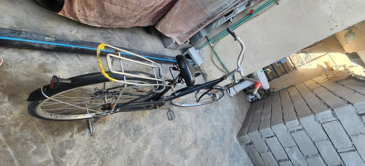 بايسكل للبيع رايده بـ125وبيه مجال باله حجم26الرقم ***********
