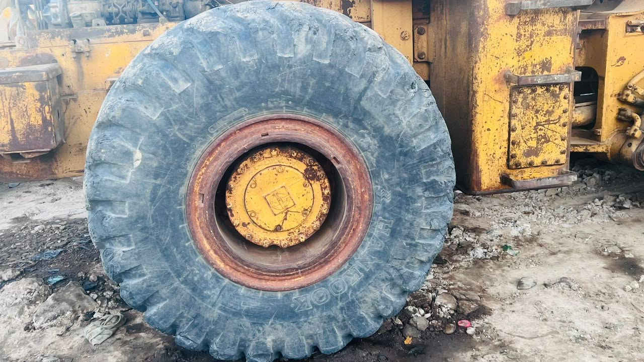 سلام عليكم تايرات 25  5  23 نص عمر  مكان بغداد تفاصيل   (  ***********   )
