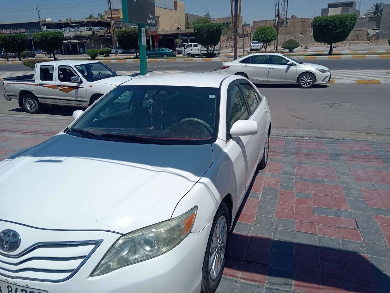 السلام عليكم ورحمة من رخصت الادمن كامري موديل ٢٠١٠ كفاله عامه امريكيه جديده ماشيه ٩٧ الف السياره جديده وكفاله عامه بيها بس بارد ب جاملغ امامي بدون نقص برغي رقم دهوك رقم وسنويه وهزه كله جديد قبل شهر تقريبا ترهم بيع وترهم مراوس حسب القناعه رقمي *********** السعر ١٢٥
