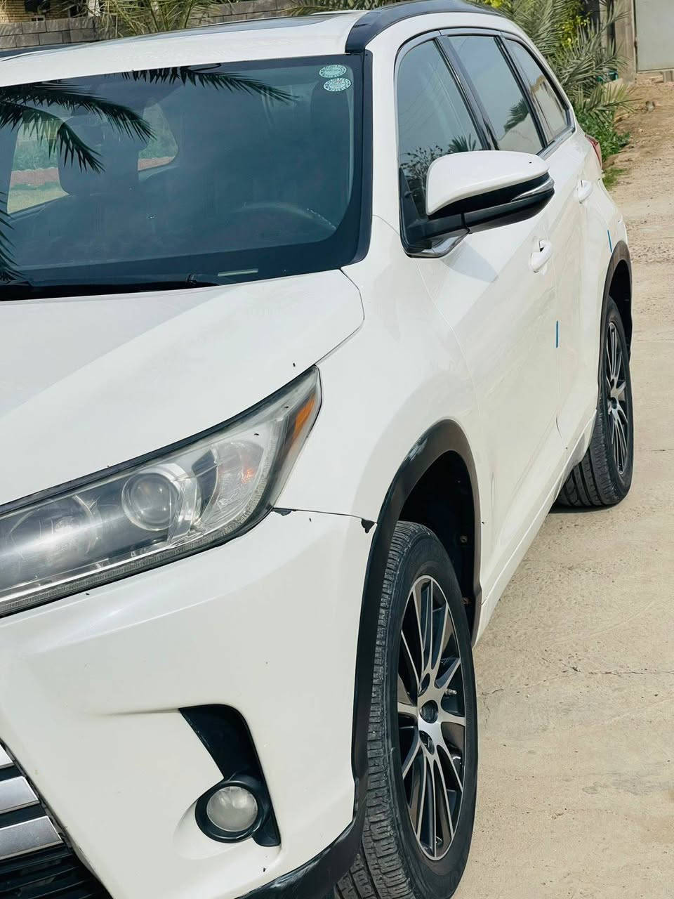 هايلندر 2017
مواصفات se 
محرك 3500
كشنات كهرباء ملكي
بصمة فتحة سقف
3 قطع تبريد 
حادث جاملق وبنيد وجاملق الثاني ملاون فقط 
السعر 210 
ترهم مراوس بسورنتو 14 او 15
***********
