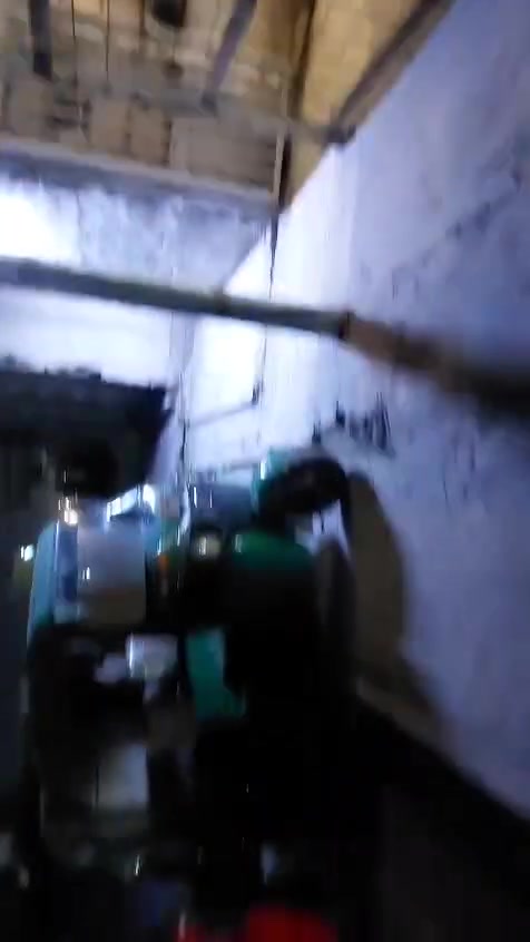 سلام عليكم كوفي للبيع كامله هيه والكاع والغراض الي بيها بلياردات ثنين نراكيل ٣٠ ميوزه دومنه ٧ تفصال درجه اوله تخامه ٤ تفصال جهاز بيني سبورت مفعل قنوات رياضيه  بلازما ١منضومه انترنيت كراسي ٢٠ تفصال  منضومه كامرات سبالت ٣ جداري جدد  صايره ركن وبيهه كشك ماجرينه المساحه 150 مشموله بل تطويب وأكو مساحه وره الكشك هم الك يصير بيه محلات تكدر تكبر الكوفي  العنوان الرشاد شارع التانكي قرب فلكة حي النصر السعر ٦٥ مليون وبيها مجال   للأستفسار الاتصال على الرقم ***********
