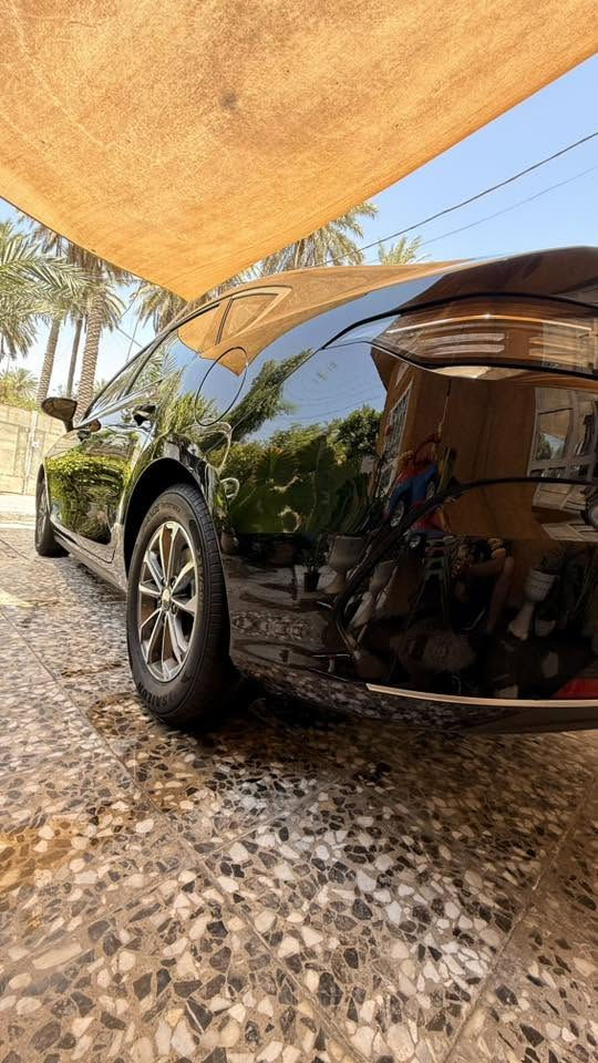 السلام عليكم بي واي دي دستروير خصوصي لون اسود ملكي موديل 2025 السياره وضع الشركه داخل ابيض فول مواصفات عدا الفتحه شاشه قلاب بصمه ثلاث انضمه قياده السياره مكفوله كفاله عامه من الضربه والصبغ والبارد معه كل ملحقاتها موجوده السياره بغداد تحويل مباشر السعر 20 مليون بيها مجال الشراي يتصل ***********
