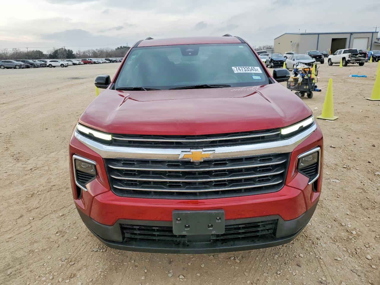 🚨 تنويه مهم
هذه السيارة معروضة في المزاد الأمريكي 🇺🇸
والمزايدة والشراء تتم عن طريق مكتب الباخرة للمزادات 🇮🇶
🔥 تدخل بكتاب الشهداء
───────────────
🚗 نوع السيارة:2025 CHEVROLET TRAVERSE LT
📅 تاريخ المزاد:الخميس 19-03-2026
💰 السعر: يتحدد داخل المزاد
📊 الممشى:8575 ميل فعلي
🛠️المحرك: 4 سلندر / 2.5 لتر
───────────────

🔥 مجاناً مجاناً مجاناً
📄 تقرير كارفاكس مجاني بدون أي مقابل
───────────────

🚗 سحب السيارة خلال 24 ساعة من وقت التسديد
💸 حسابات مخفّضة وعمولات أقل من السوق
───────────────

🚢 الشحن متوفر من:
🇺🇸 🇨🇦 جميع الولايات الأمريكية والكندية
➡️ شحن مباشر إلى العراق
➡️ العقبة – جبل علي – ميرسين
───────────────

🛃 تخليص كمركي كامل من ميناء أم قصر
🏔️ تخليص كمركي إلى إقليم كردستان
🇯🇴 شحن مباشر إلى عمّان (العقبة)
🇹🇷 شحن إلى ميناء ميرسين – تركيا
───────────────

🏢 فروع الشركة:
📍 الفرع الأول: بغداد – السيدية – الإعلام
📍 الفرع الثاني: الإمارات العربية المتحدة – الشارقة – الصناعية 4
───────────────

👥 مجموعة البيع والشراء:
https://www.facebook.com/share/g/17pXXBgeeU/?mibextid=wwXIfr

───────────────

🎵 TikTok:
https://www.tiktok.com/@al_bakhera?t=8qGOLioZlVE&_r=1

───────────────

📞 للاستفسار والتواصل:
+9647739115599


**إذا كنت صاحب هذا الإعلان وتريد حذفه لأي سبب، رجاءا أرسل رسالة إلى الدعم الفني**