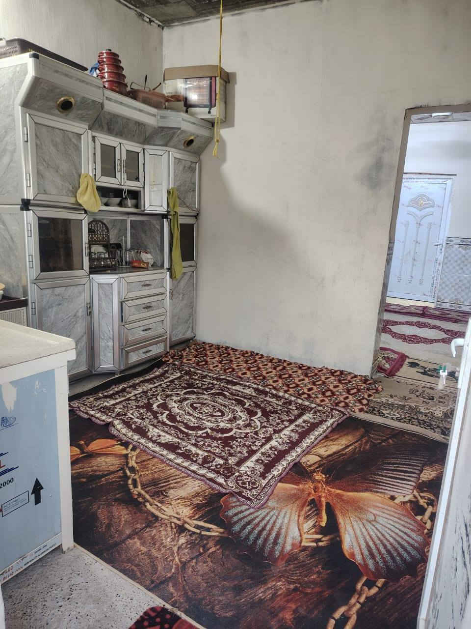 السلام عليكم مشتملات للبيع جاهزات زراعي بس تشيل غراضك تسكن مساحه القطعه 300 متر بناء كل مشتمل مساحته 200 متر مشتملات واحد بصف واحد يتكونن كل مشتمل غرفتين نوم مطبخ وهول وربعه وصحيات المكان  محافظة صلاح الدين دار السلام بالقرب من مشروع مي السعر مشتملات ثنينهن ب30 مليون بلاش بلاش وين شرايه الي يشتريهن ثنينهن كبل يجرهن للاستفسار على الرقم وحياكم الله *********** بيع مستعجل حيل
