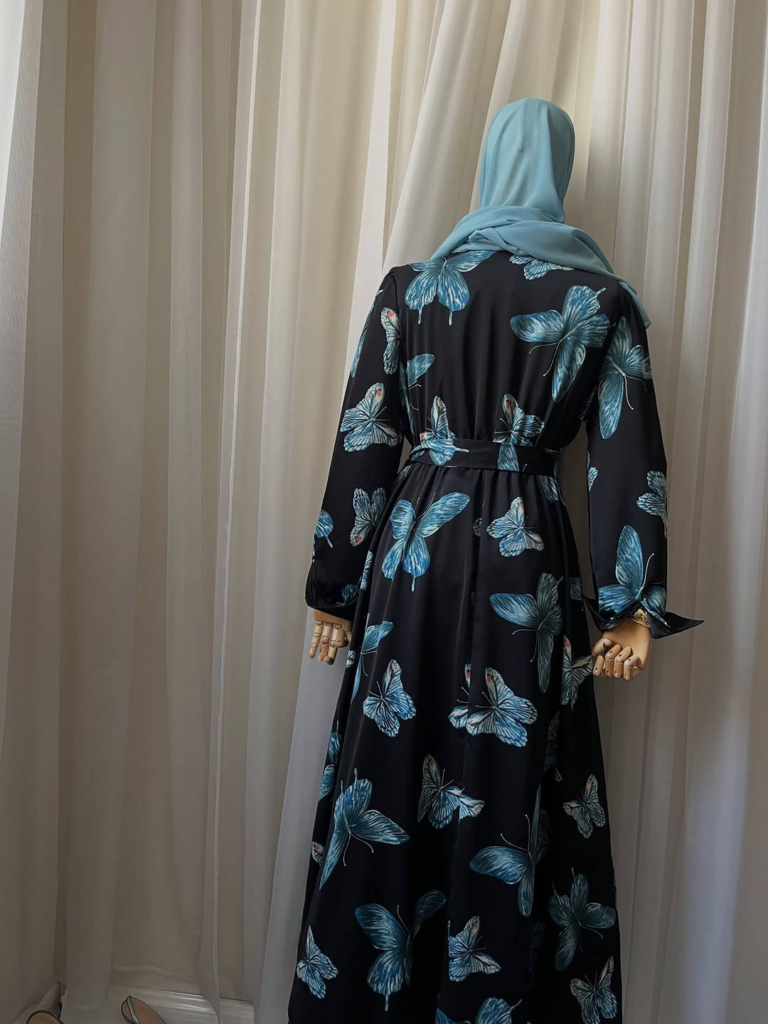 ⁨	السعر/35 الف 
القطعة/ فستان فراشات مع حزام 🦋🩵🖤
ماركة/كوالتي ممتاز جدا
القماش/ راقي جدا و صيفي بارددد يجنننن 
القياس/موفرين 36 الى 44
الطول/132 سم 

توصيل 🚕
لكل محافظات العراق ( 5 الف )
تتوفر خدمة دفع عن طريق زين كاش
وماستر كارد⁩⁩


**إذا كنت صاحب هذا الإعلان وتريد حذفه لأي سبب، رجاءا أرسل رسالة إلى الدعم الفني**