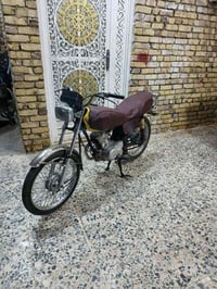 دراجة كهربائية • مكينة نضيفه • بدون أوراق