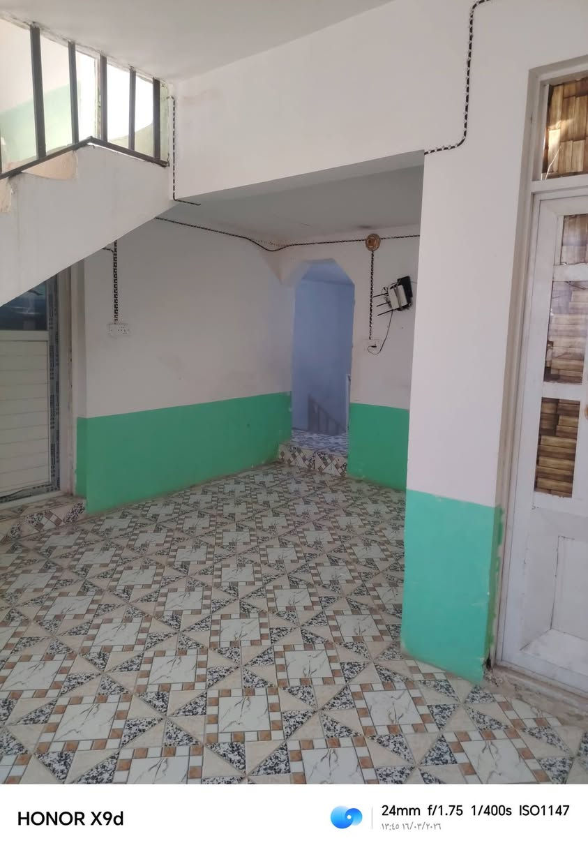 دار للبيع
المساحه 120 م ركن مربع
النجف الاشرف
حي الرحمه شارع الكيات
البيت طابقين
قريب المستوصف يحتوي على غرف نوم عدد اربعه
الطابق الاول غرفه وصاله ومطبخ واستقبال
الطابق الثاني غرفتين وصاله وصحيات
الطابق الثالث سطح ودرج التشاريف وبيتونه وغرفه
السعر معروف 55 وبي مجال قابل للتفاوض
مكتب سور النجف نهايه شارع 20
راسل الصفحه او اتصل على هاي الارقام واتساب٠***********
***********
