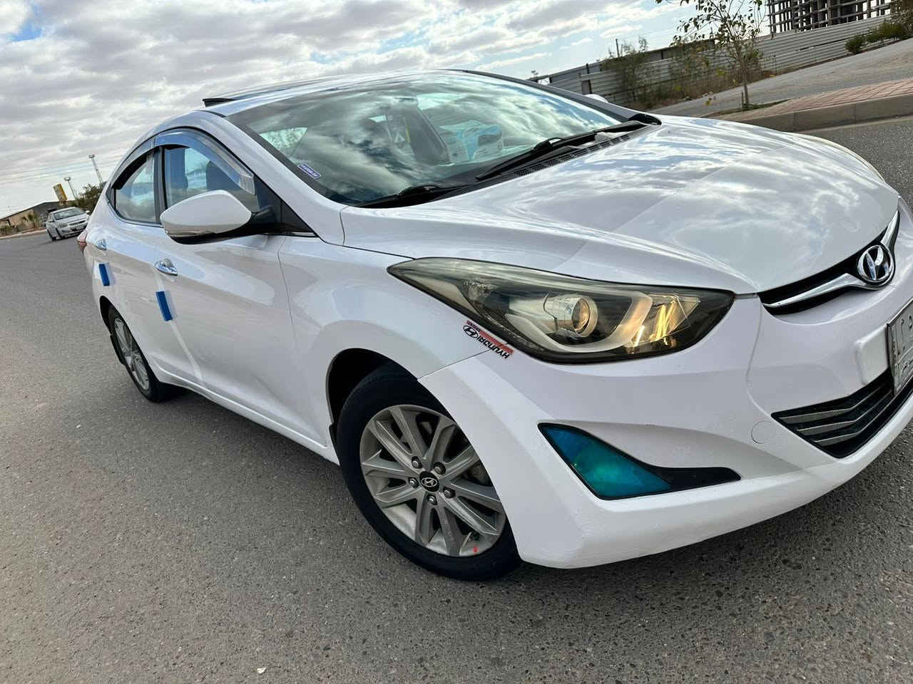 بسم الله يالله 
هونداي النترا للبيع 
وارد خليجي 
موديل 2015
رقم بغداد تحويل مباشر 
مواصفات فول الفول 
محرك 1800 جديد لاتبخير ولاتنقيص شرط 
تبريد تدفئه صدر خلفي امامي كله جديد 
سياره بيه صبغ الدوسات فقط وبيه بارد قليل فقط 
باقي سياره كفاله عامه من كلشي والسونار مرفق بلمنشور 
كير محرك كله مكفول والك الفحص تخم تاير 
كشر حلو وغرفته جديده احلئ من الصور
سياره حلوه وجديده مال جناي الف متصرف عليه شرط 
مكان السياره الرمادي 
السعر ١٢٥ورقه وبيه مجال ✋
الشراي يتصل وبلخدمه 
***********
***********
