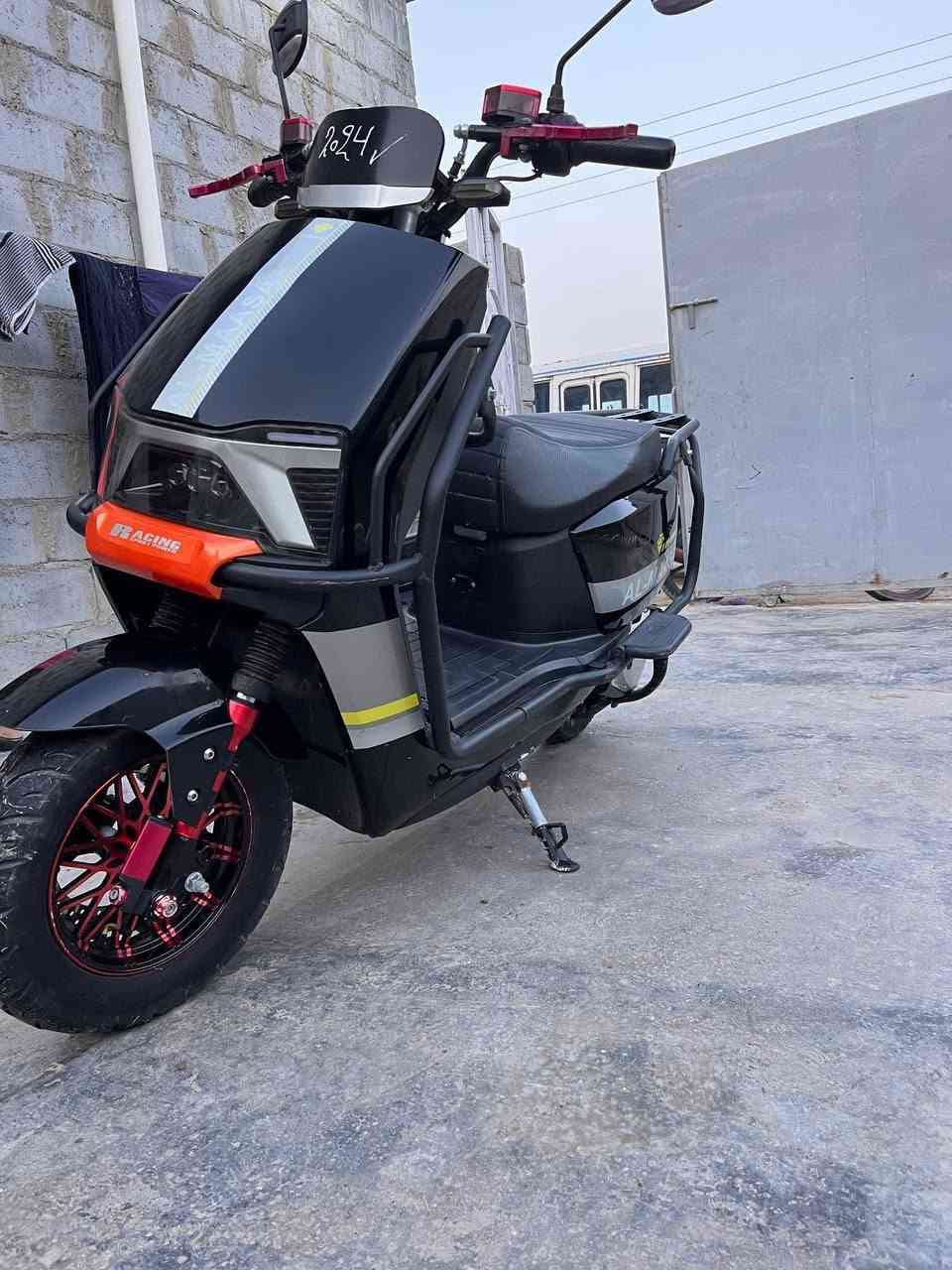 دراجه شحن للبيع 2025  عل فحص سعرهه 650وبيهه مجال شراي يتصل
المكان عامريه الفلوجه 
 ***********
