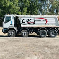 البيع رينو موديل 2006  محرك جديد 420 للاتصال على الرقم 07800434577