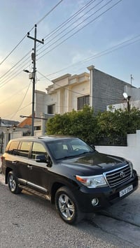 لاندكروزر • ٢٠١٢ • ٦ ركاب