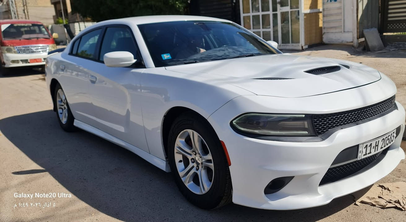 السلام عليكم
تجارجر للبيع موديل 2016 وارد امريكي 
السياره ضربته جاملغ وشويه من البنيد 
مبدلات بدلنه الجاملغ وحذنه البنيد 
سياره جديده بمعنه الكلمه كير محرك تبريد تخم تاير رقم بغداد بسمي انكليزي سنويه بسمي 
مكاني بغداد حي الجهاد 
***********
السعر 175 وبيه مجال بسيط
