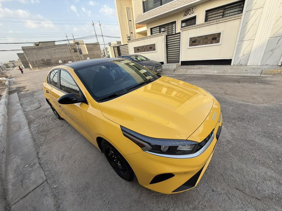 السلام عليكم
السعر (158)

فورتي              (بيع فقط)
موديل 24مريكي   بغداد

سنويه لل2030

السياره ماشيه ٢٥ الف فقط
حادثه مثل مموضح 
بدون تبديل بدون دواخل
بدون ايرباك
المواصفات نص

كامره خلفيه

 تحديد مسار + نقطة عمياء+سياقه ذاتيه تحسس ازدحامات
مانع انزلاق 

ورادار امامي
شاشة  كبيرة تدعم كار بلي واندرويد اوتو + شاشه اعطال 
ثلاثة انظمة قيادة 
تحكم ستيرن كامل 
كروز سرعة 
دشبول دجتل وعربي 

محرك 2000  دوش 

تخم تاير ويل جدد 

اسياره علئ البلاد حجره ممشويل اي كلوب بيه ممشتغل 
سياره جهازه وصفاحها موس وكبل للشارع وجديده بالعافيه علئ الي ياخذها

عنوان بغداد
الدورة
حي دجلة

***********
