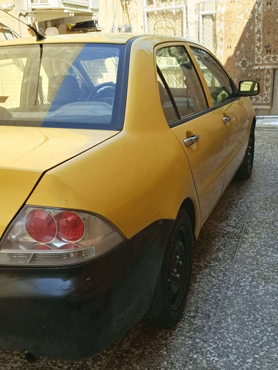 سلام عليكم سياره للبيع لانسر موديل 2010 سياره جاهزة تخم تاير جديد صدر امامي خلفي جديد كهربائيات كلهه شغاله تدفئه تبريد ثلج رقم بغداد انكليزي سياره جهازه مصفره هيئه وغرامات سعر 70وبيهه مجال مكان السياره بغداد الكماليه ***********
