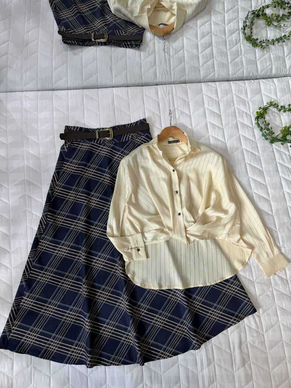 تنسيقة اوتفت تنورة كاروهات + قميص 
قميص جسيكا 
تنوره  دابل مع حزام
 
القياسات 38 40 42 44 46 48 ✨

سعر القميص: 20,000 فقط
سعر التنورة: 22,000 فقط
توصيل مجاني🆓 النجف, العراق


**إذا كنت صاحب هذا الإعلان وتريد حذفه لأي سبب، رجاءا أرسل رسالة إلى الدعم الفني**