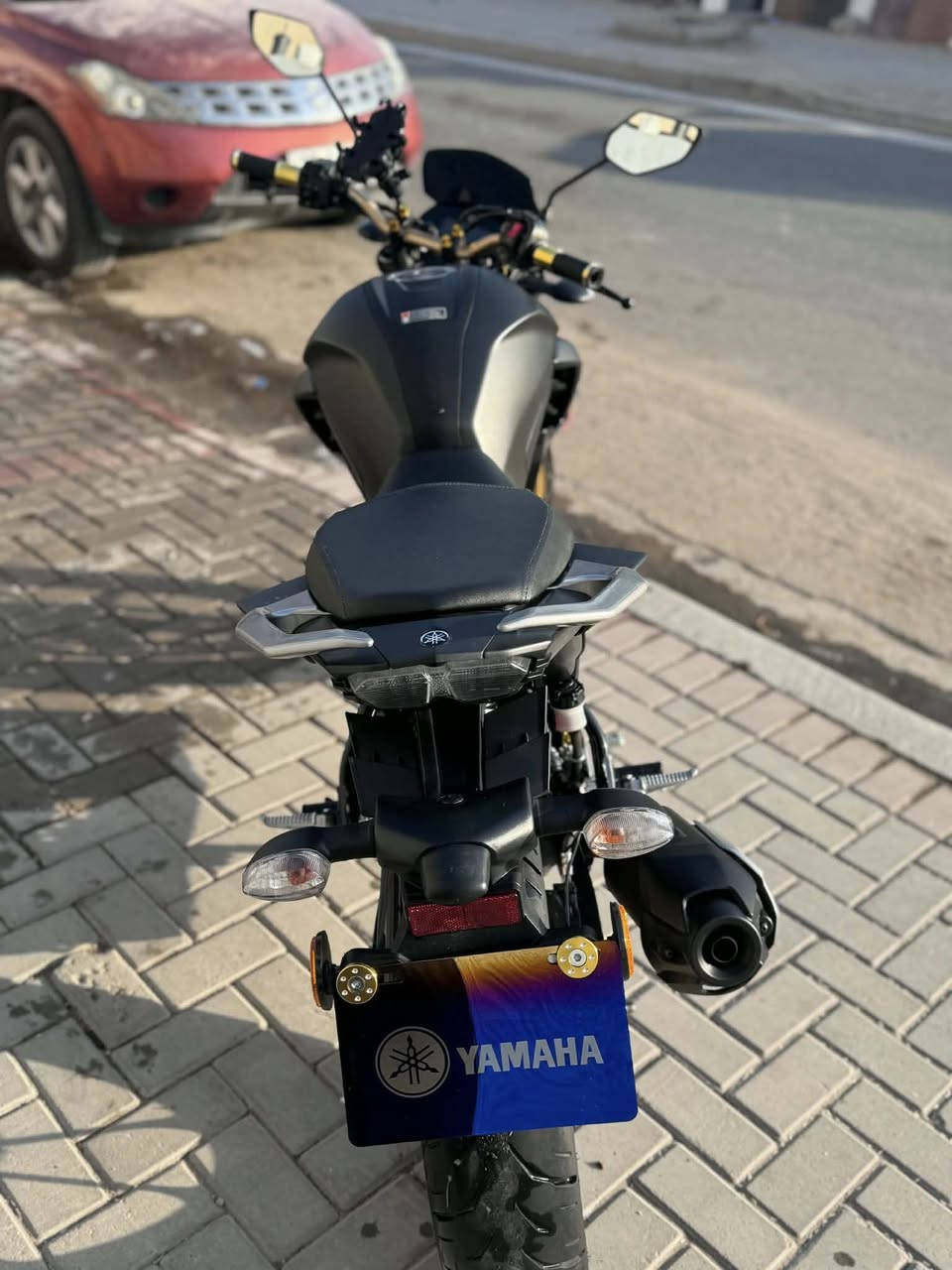 ياماها اف زت 2025 ادفنجر
محرك 250 بستم واحد

اي بي اس امامي خلفي

جك انجن وحساس بيئه

شاشه اعطال وشاشه ديجتال

لايت لد 3 مودات

دراجه اخذته زيرو من بيت طارش صفر كيلو متر
ماشيه 2500 بعده زيور محرك كير ضفيره عقل كله بلادي ومكفول اوراق مو رقم مامكمركه منفيس ومكاتبه
سعره 3000 وبيه مجال عنواني دوره حي اسيا وهذه رقمي ***********
