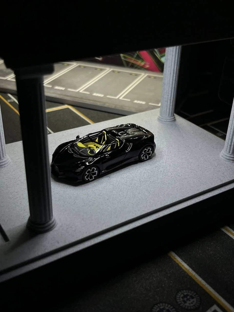 اصدار جديد من mini gt🤩
Bugatti W16 Mistral Black🖤
متوفرة الان عدد محدود 

#diecast #minigt #diecastcollector #diecasterindonesia #bugatti


**إذا كنت صاحب هذا الإعلان وتريد حذفه لأي سبب، رجاءا أرسل رسالة إلى الدعم الفني**