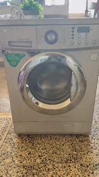 غساله LG 8كيلو شغاله تمام  السعر 140 الف العنوان ساحة الاندلس شارع الن...