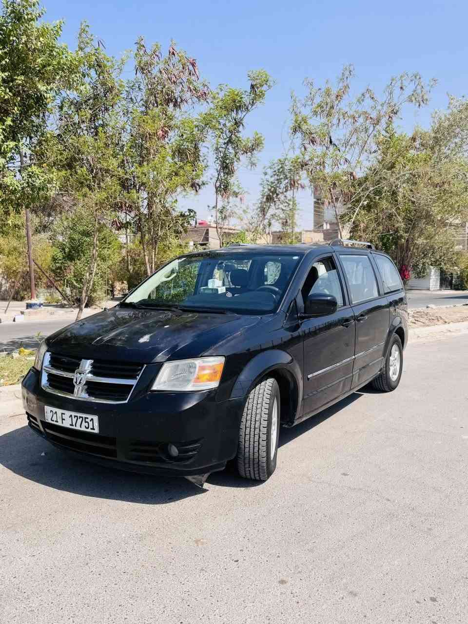 سلام عليكم دوج كرفان موديل ٢٠٠٨ سياره كلين لا ضربه ولا صبغ 
موصفات السياره فرس بل سقف شاشه ابواب كهرباء صندوك كهرباء تلاث قطع تبريد دوسه ابانزين كهرباء تبريد ثلج تدفئه سته جام كهرباء محرك ٣٨٠٠ سياره نضيفه رقم الهاتف ***********
