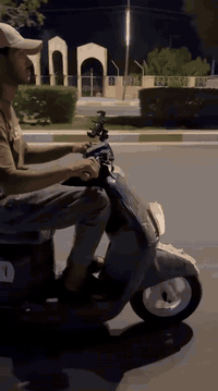 سلام عليكم دراجه حاويه جديده ماناقصها شي انكر سلف وطلع عتازيت واريد ابيع متوازي .. رقمي ***********
