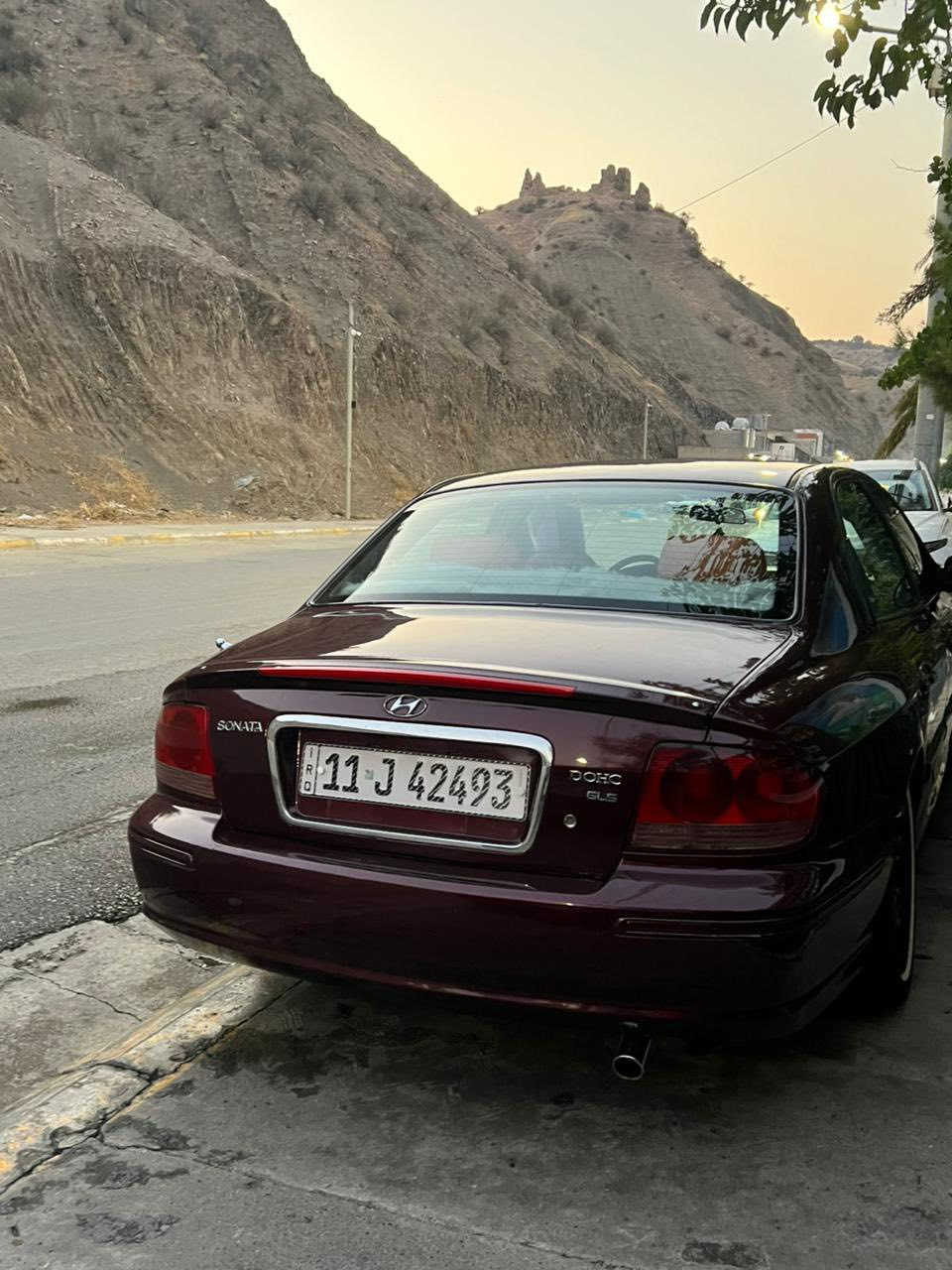 السلام عليكم سوناته وفود موديل 2005                     ماشيه119 سياره جديده مال بيت مال جناي السياره بيه جاملغ امامي مبدل السياره مصبوغه عام جماليه لونه كرزي مكفوله من كير مكينه حداديه تخم تاير جديد دوشمه داخل سنويه جديده رقم بغداد الدولي بسمنه السياره جاهزه مكان السياره حله للستفسار الاتصال على الرقم التالي (***********)
