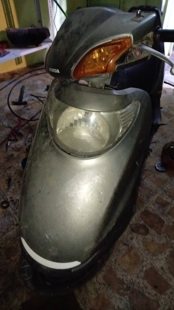 سلام عليكم سبيسي ياباني مفتوح كفرات اصلي بس تعبانات دراجه شغاله خير من الله نفس ماشوف بل صوره مكينه ناعمه ***********كوت واسط  الشرقيه سعر 450بيه مجال حك جيه
