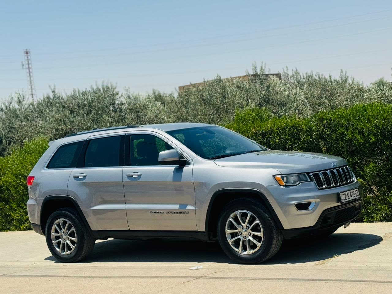 جيب كراند شيروكي لاريدو 2017 4X4
بيع او مراوس مع سيارة بسعر معقول 👉👉

السعر 195 

✅ ايرباك سليم

✅ نظام الدفع: 4x4

✅ محرك 3600

✅ بصمة + تشغيل عن بُعد + دخول ذكي

✅ تدفئة بالكشنات

✅ داخل أسود

✅ رادارات خلفية + حساسات

✅ لايت زينون

✅ تبترونيك + شفتات ستيرن

✅ سنوية ورقم جديد

📌 الحالة: باب السائق تبديل شركة نفس اللون 

وصبغ جاملغ بدون دواخل ايرباك سليم

💰 السعر: 195

📍 الموقع: موصل بعشيقة او #اربيل

📞 للتواصل واتساب￼‭‬

‭0770 163 6045‬

*********** 

*********** واتساب
