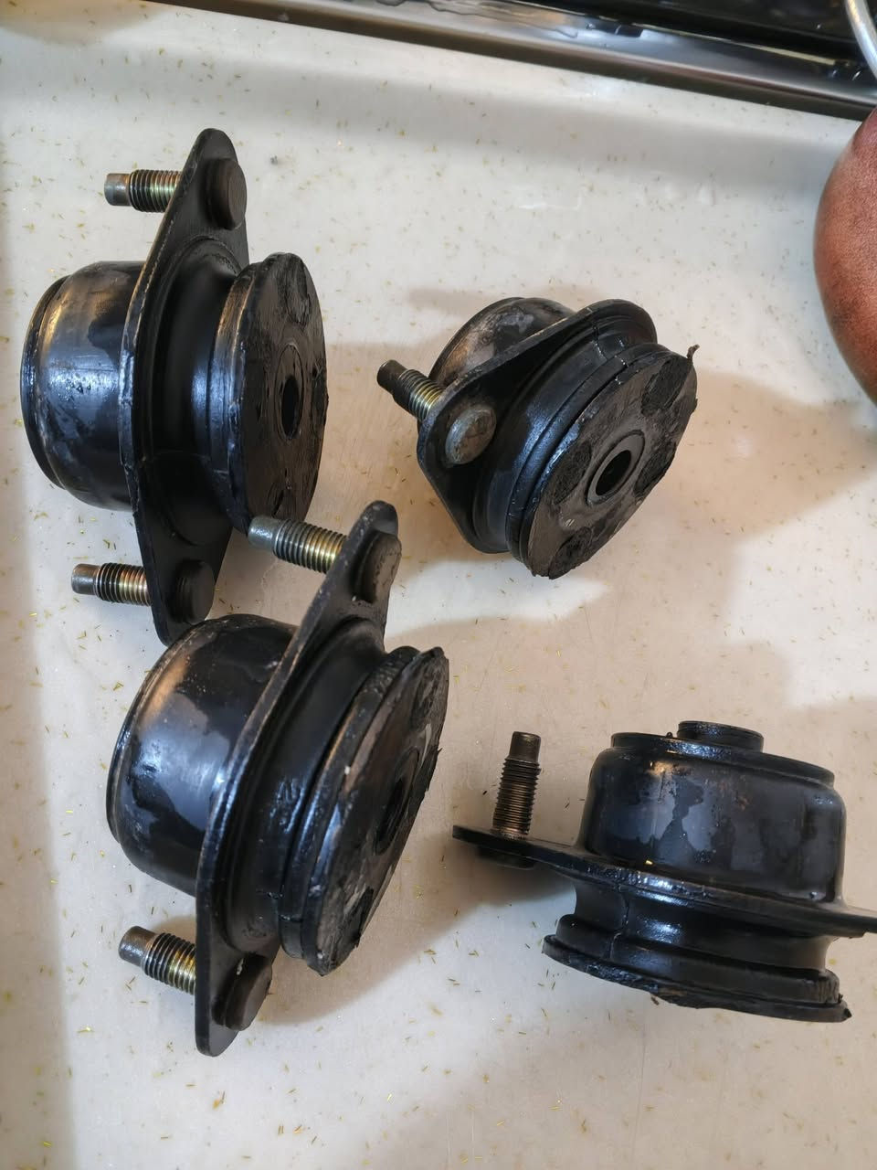 لاستيك قماره رمادا الرئيسيات  مال گصه نضيفات حيل سعرهن 75 الف  مگاني بغداد
واتساب ***********
