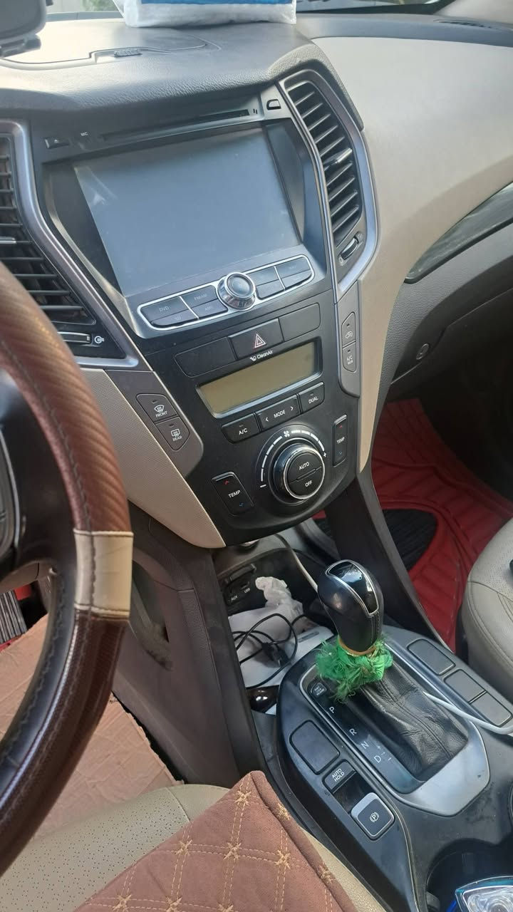 سنتافيا ٢٠١٥ خليجي
رقم بابل مشروع وطني
V6 محرك ٣٣٠٠
ماشيه ١٩٣الف
فول مواصفات على وظع الشركه محرك خير من الله مكفول وكير مكفول ***********
السعر ١٨٥ وبيها مجال
