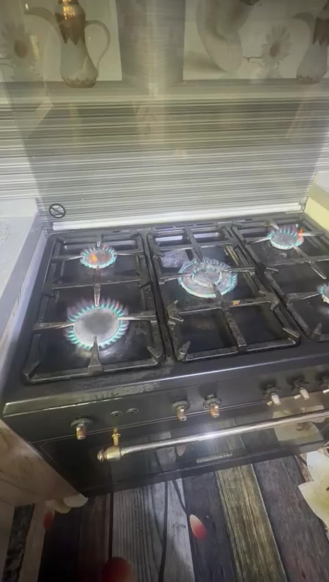 سلام عليكم للبيع سنك قياس متر ونص وطباخ شغال بصوره ممتازه جدا


**إذا كنت صاحب هذا الإعلان وتريد حذفه لأي سبب، رجاءا أرسل رسالة إلى الدعم الفني**