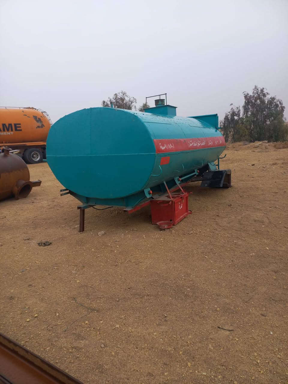 سلام عليكم تانكي ابوردين للبيع اطول 4 مترات وربع تانكي نضيف وجاهز سعر مليونين مكاني الأنبار رقم ***********
