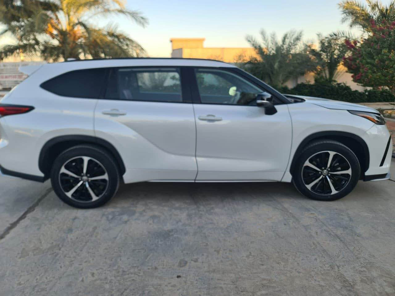 للبيع تويوتا هايلاندر بانزين 
XSE AWD2022
مرقم بغداد باسمي
السعر 37 الف 
العنوان بغداد حي الخضراء و الرمادي 
*********** بغداد, العراق
