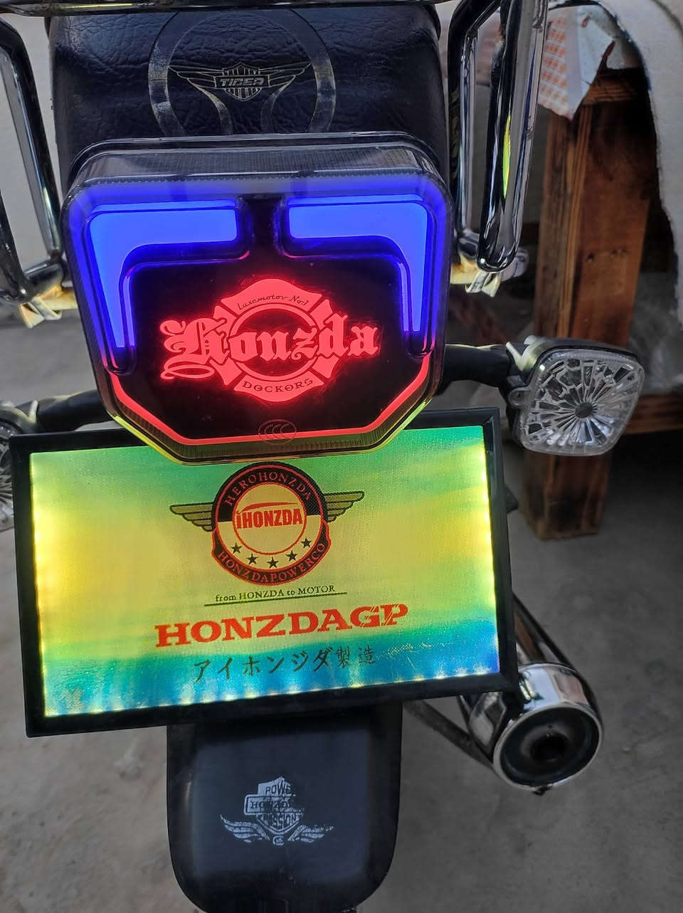 سلام عليكم تايكر موديل 24اوراق اسكنر كامله دراجه كامله كهربائيات كله شغاله محرك شرط فحص تخم تاير عداد الكتروني صالنصه كاتم سعر 600وبيه مجال رقم ***********كربلاء
