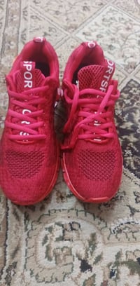 كوتشي • مقاس 41/42 • اصلي فيتنامي