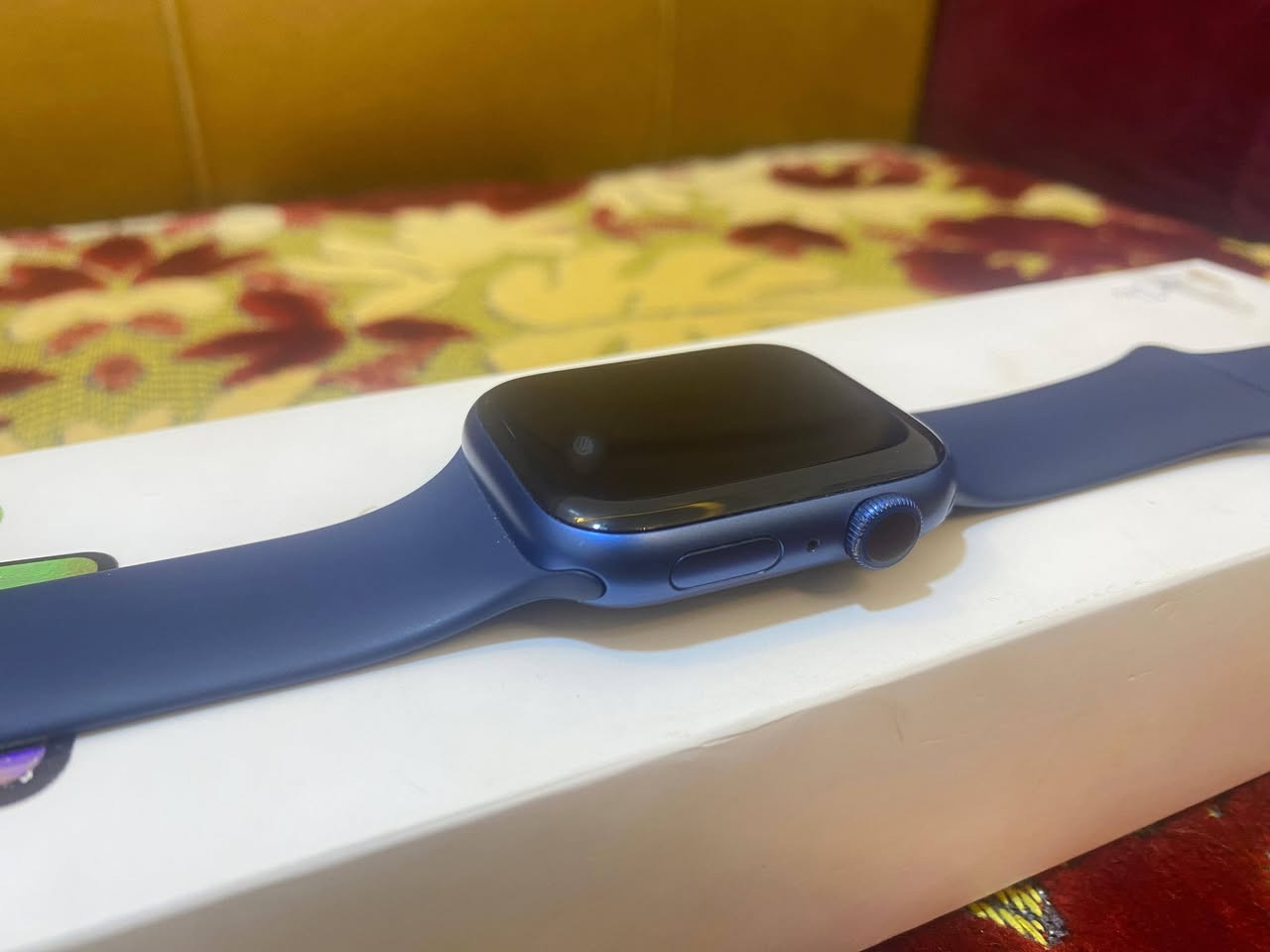 Apple series 7 45mm
بطارية 91%
نظافه فول بدون خدوش استعمال قليل جداً
سير رياضي 
كيبل اصلي
السعر 210 الف 
*********** للاستفسار
