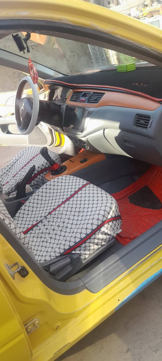 لانسر مديل 10 الرقم انكليزي
السياره تبديل بنيد فقط تخم تاير تدفأه تبريد جيد جدا كهربائيات الكل شغاله المكينه بيهه خيط بخار 
السعر 68 

سلف وباتري جديد صدر جديد  امام وخلفي العنوان بغداد المعامل 

الرقم ***********
